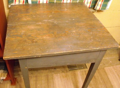 Work Table on Southern Work Table Stand